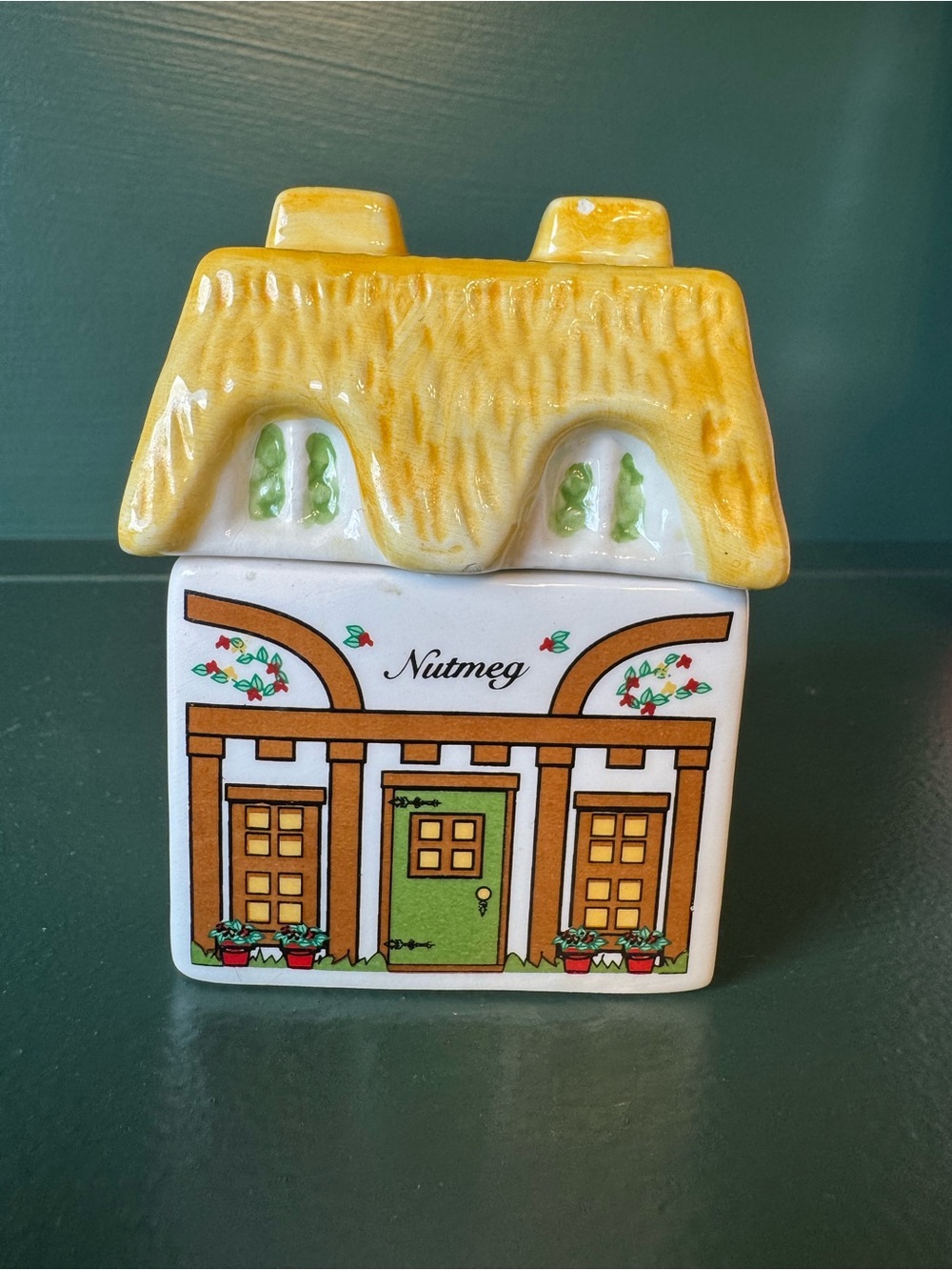 AVON Vintage Nutmeg Cottage Spice Jar Ceramic House Canister Kitchen Decor